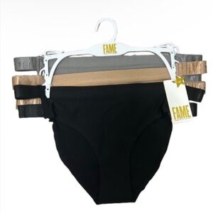 ✨ NWT Frederick's of Hollywood L Pack of 3 Panties 🎀